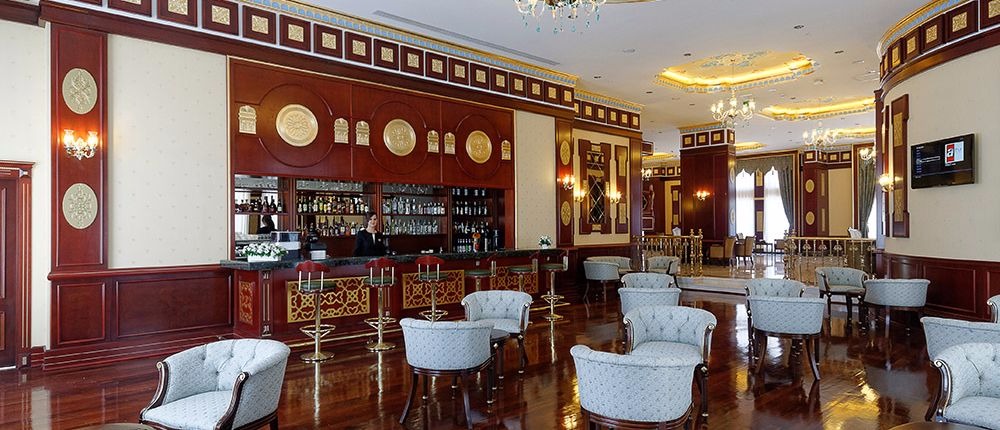 Lobby Bar
